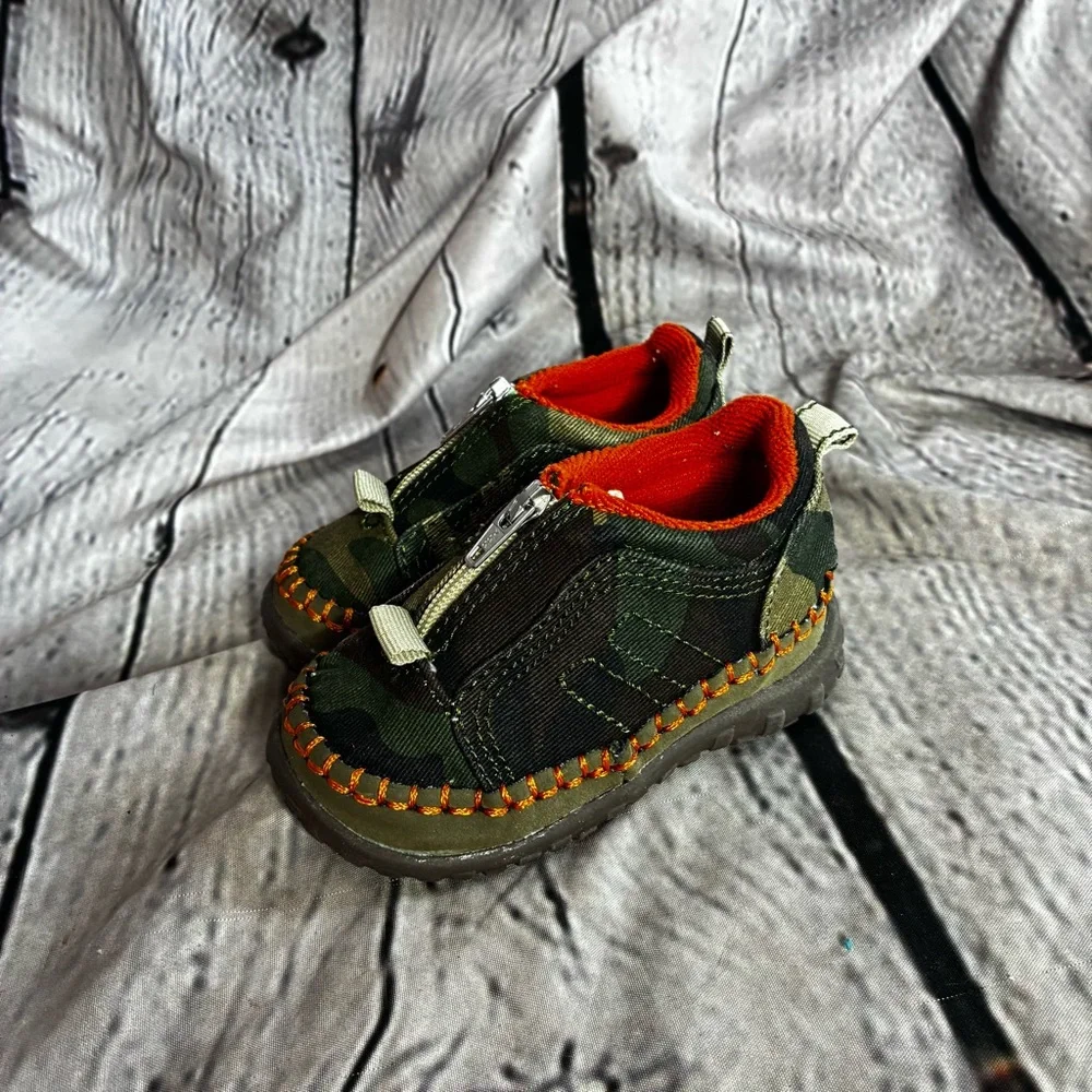 GAP Green Camo Slip-On Zip Baby Sneaker Boot Shoes w/ Orange Lining Infant Sz 3‎